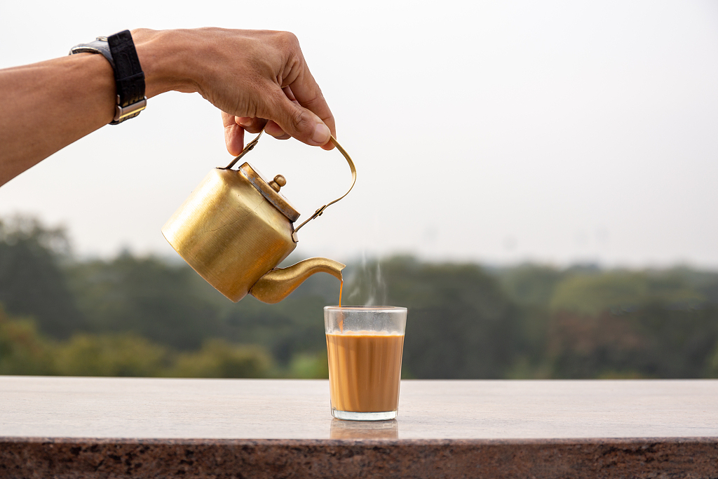 Milk and sugar are often added to Indian black tea. /CFP