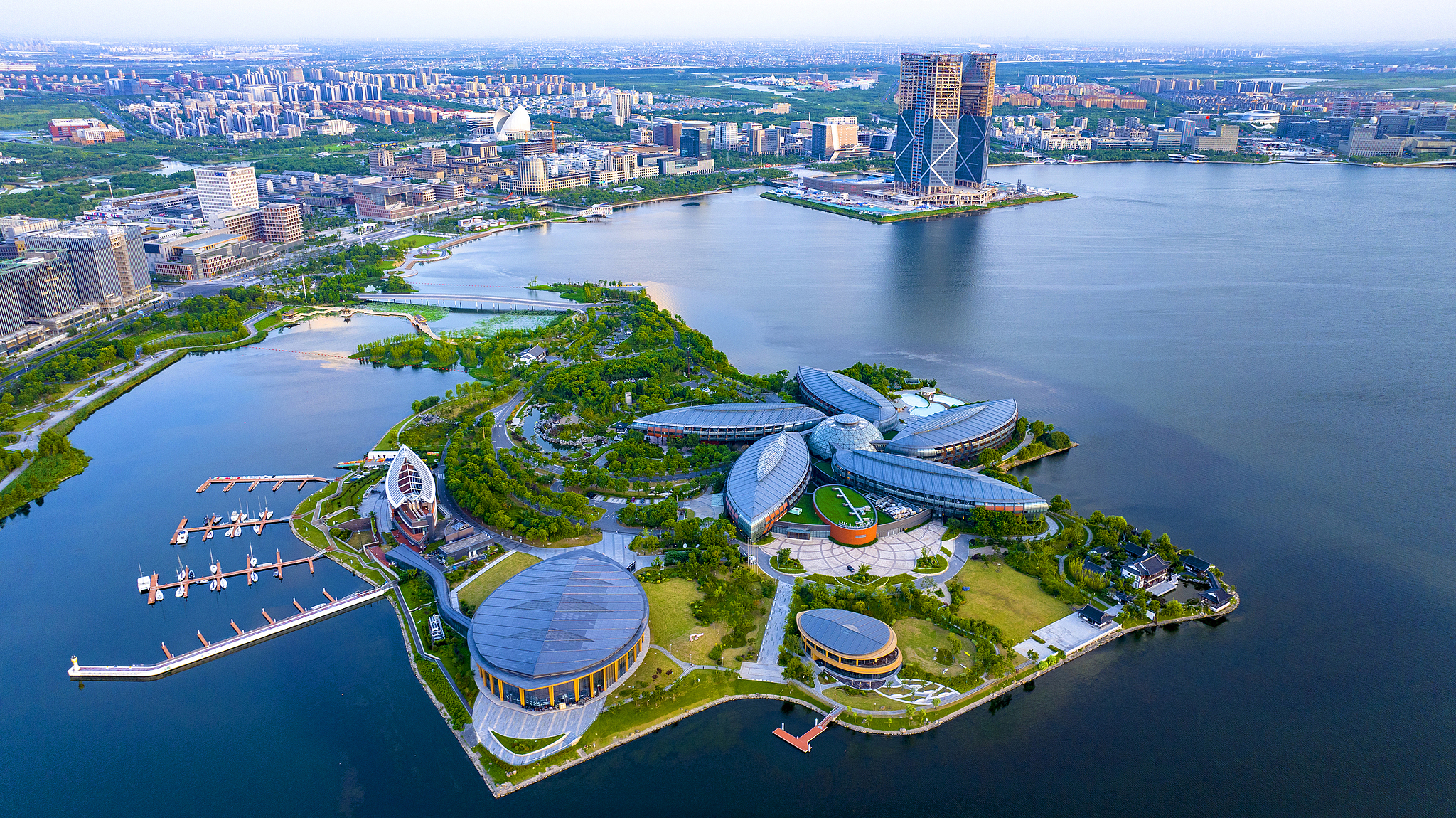 Lin-gang Special Area of the China (Shanghai) Pilot Free Trade Zone, July 8, 2024. /VCG