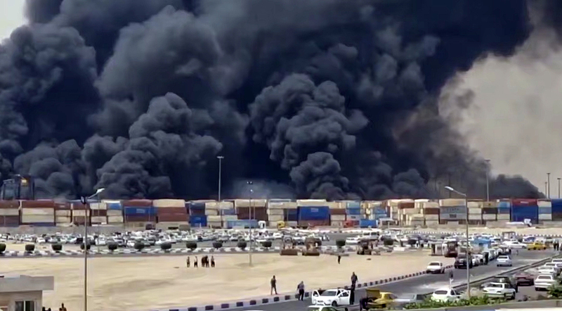 Live: Explosion at Shahid Rajaee Port in Bandar Abbas, Iran